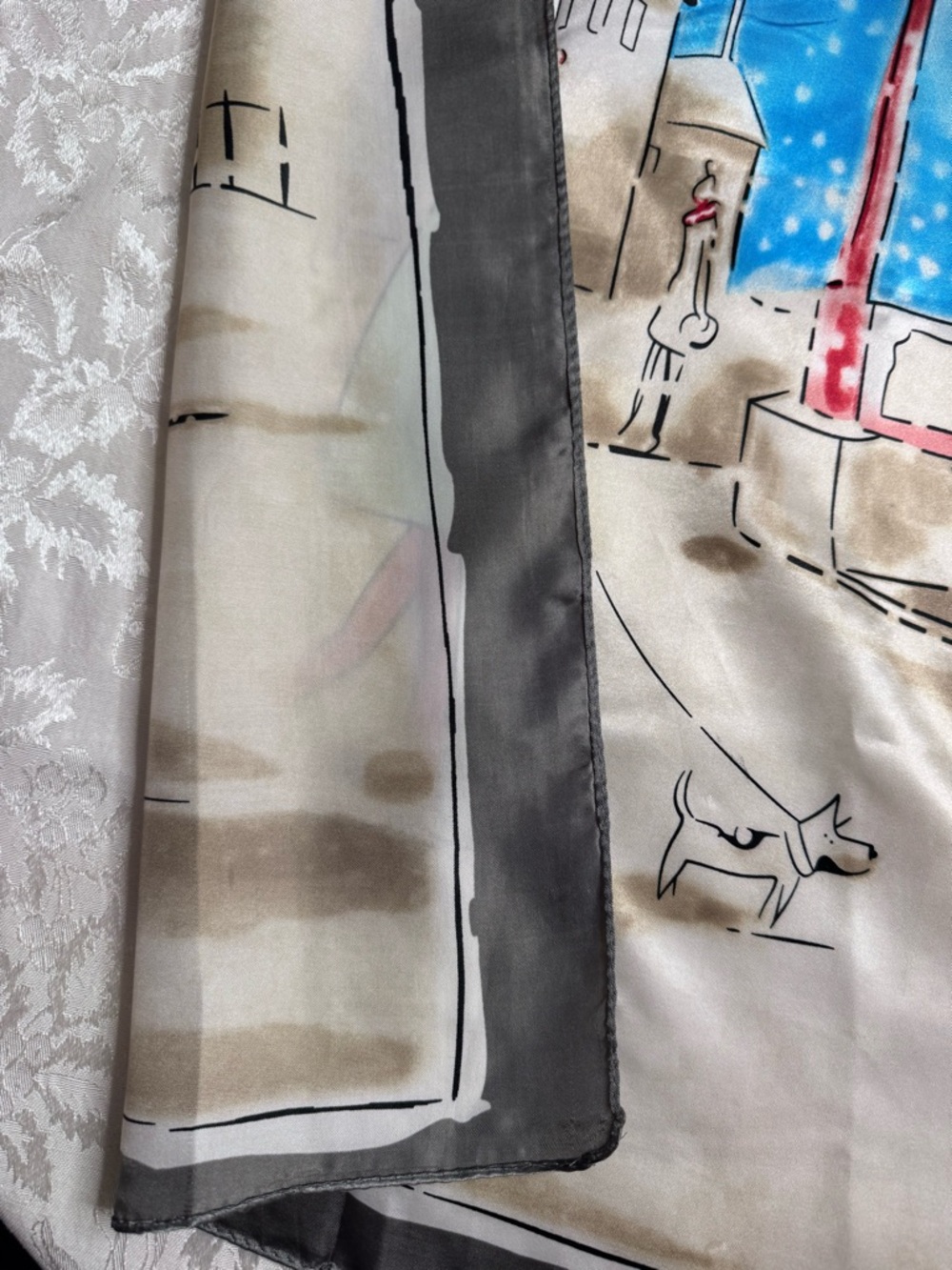 Moschino Gray and Cream Silk Scarf with Logo Tag - Picture 2 of 7